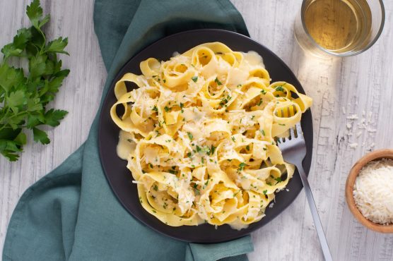 Garlicky Fettuccine Alfredo - Better Than Bouillon