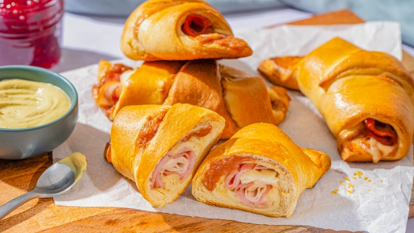 Chipotle Monte Cristo Crescent Roll-Ups