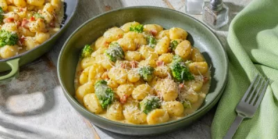 Gnocchi & Italian Herb Carbonara with Broccoli recipe