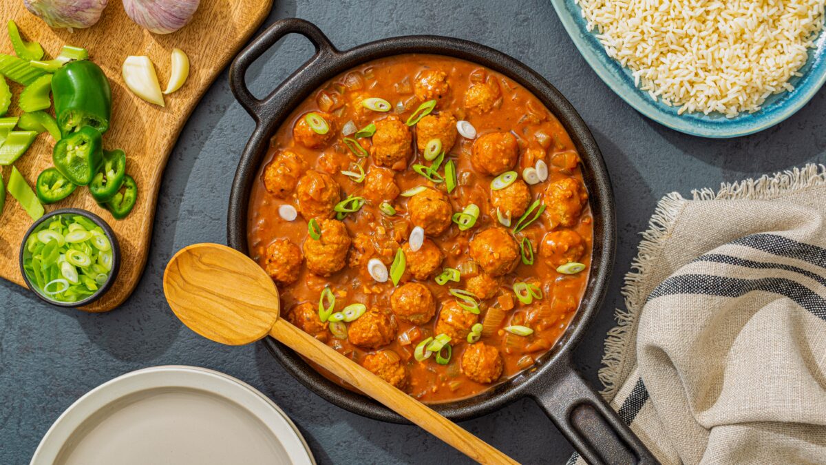 Smothered Meatballs in Spicy Cajun Gravy